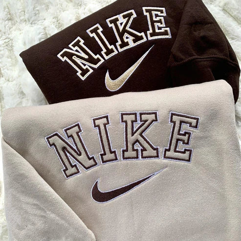 Vintage Nike - embroidered sweatshirt