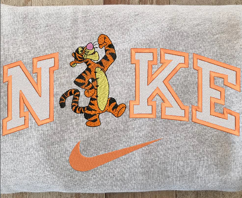 Tigger - embroidered sweatshirt