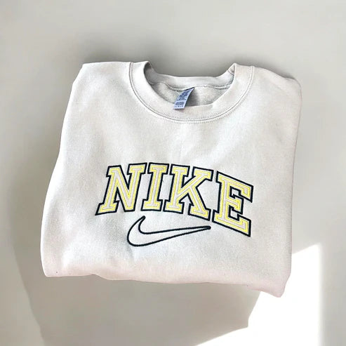 Nike Classic - embroidered sweatshirt